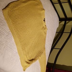 Oversized knit cropped sweater